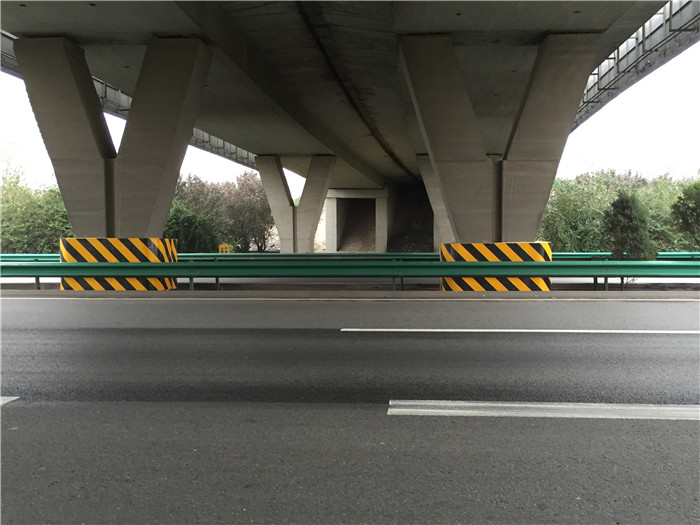 西潼高速桥梁安全防护工程