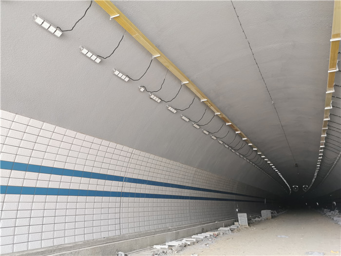 海南山海高速公路隧道涂装项目